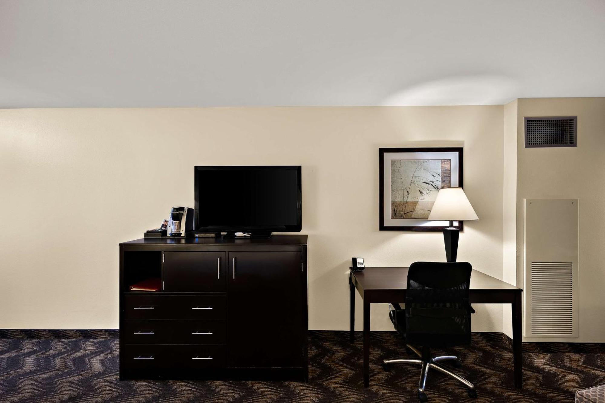Best Western Plus Gold Country Inn Уиннемакка Экстерьер фото