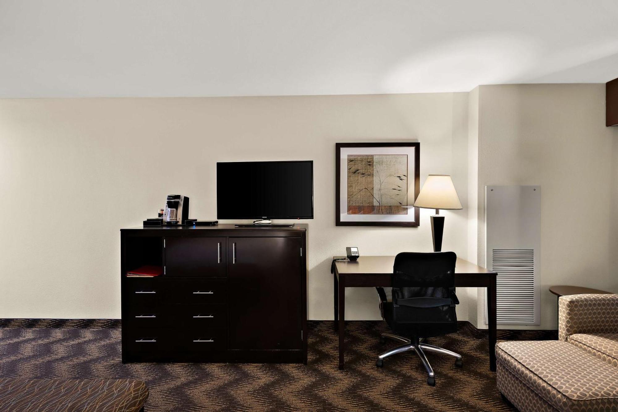 Best Western Plus Gold Country Inn Уиннемакка Экстерьер фото