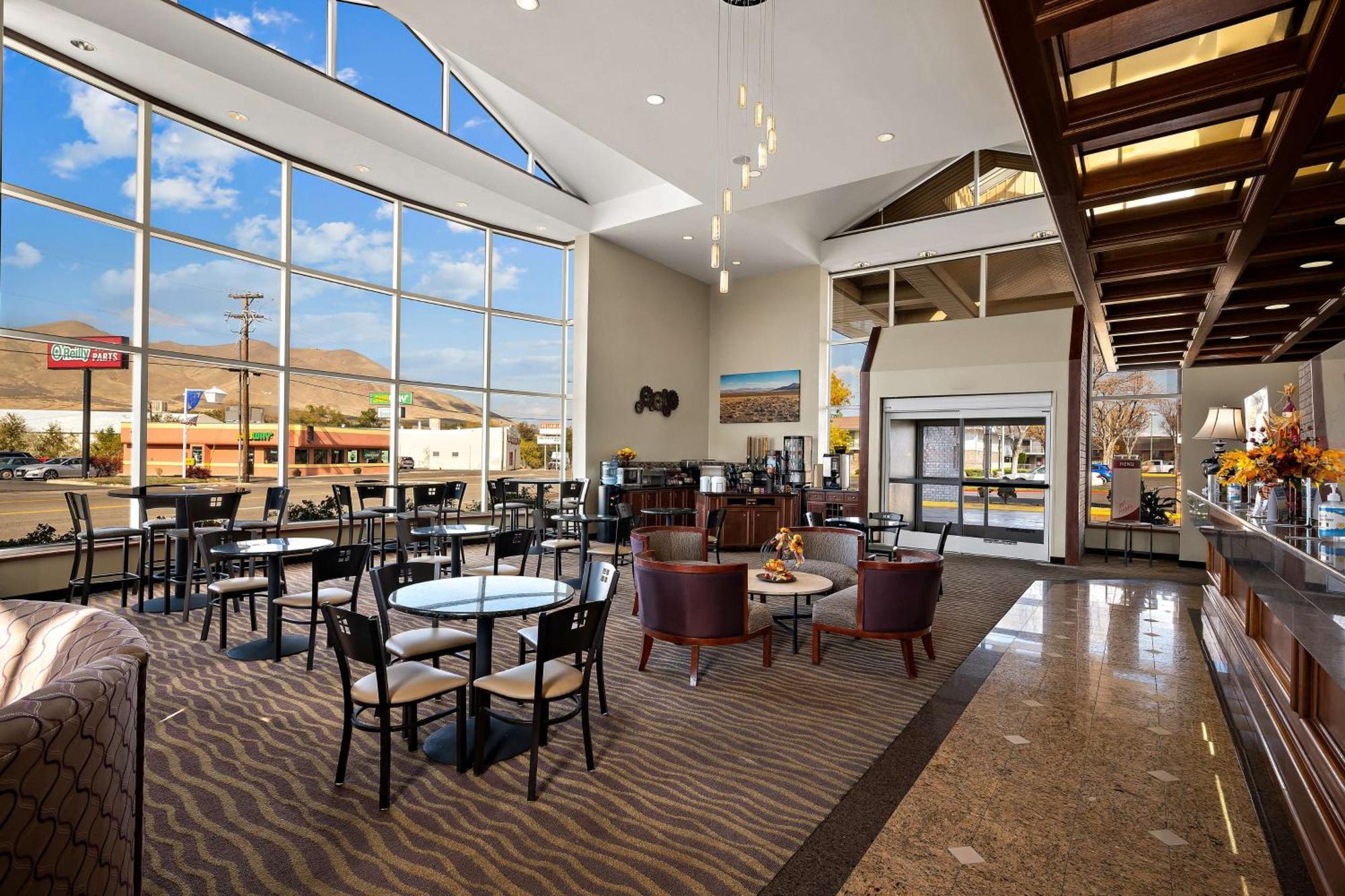 Best Western Plus Gold Country Inn Уиннемакка Экстерьер фото